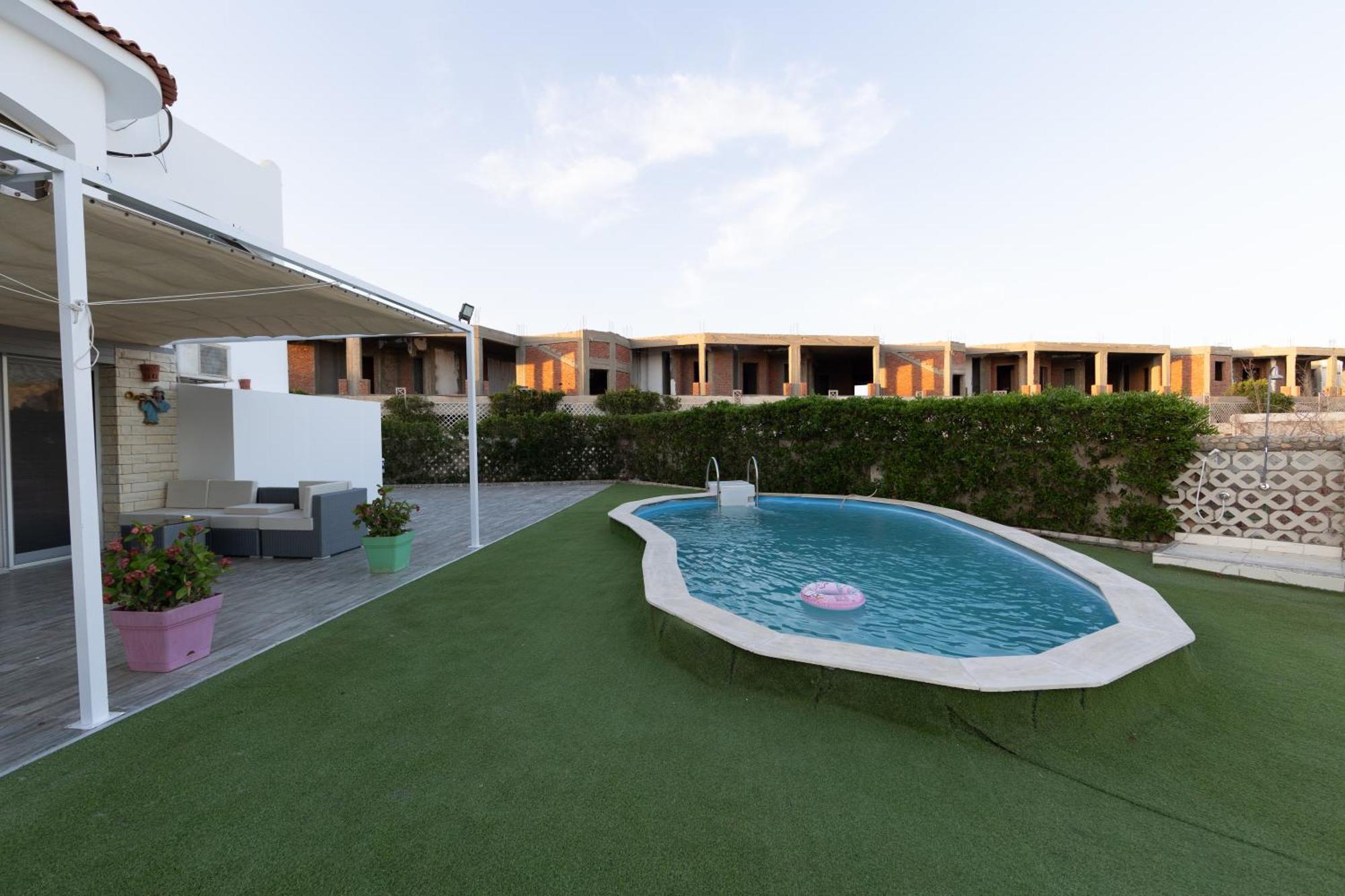 Aden Beach - Sea View Room With Beach Access In Villa Hurghada Exterior photo