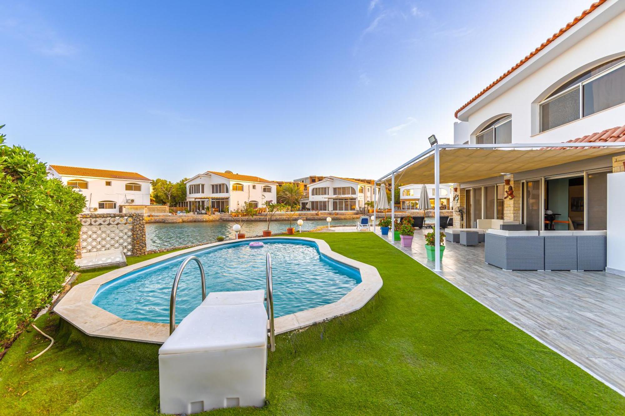 Aden Beach - Sea View Room With Beach Access In Villa Hurghada Exterior photo