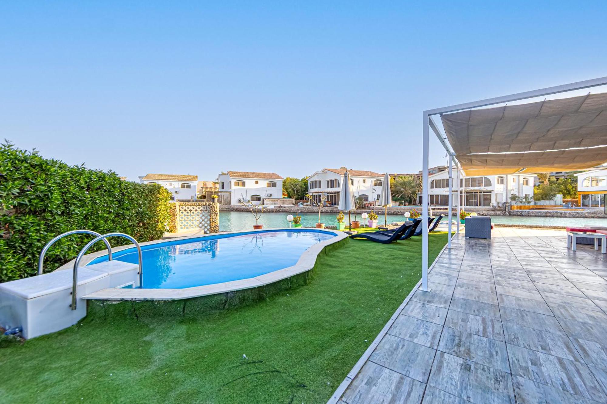 Aden Beach - Sea View Room With Beach Access In Villa Hurghada Exterior photo